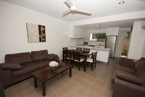 Woodville Beach Townhouse 5 - Accommodation Batemans Bay 4