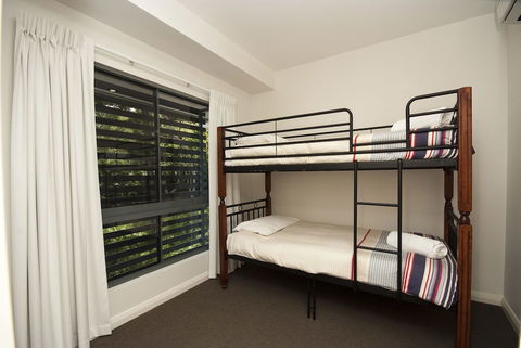 Woodville Beach Townhouse 5 - Accommodation Batemans Bay 7