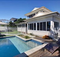 Away on Seaview Street - Accommodation Batemans Bay