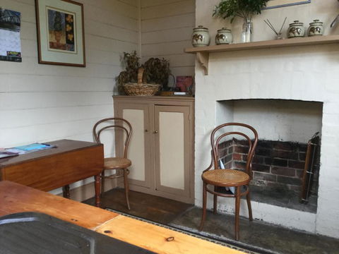 Albion Cottage - Accommodation Batemans Bay 2