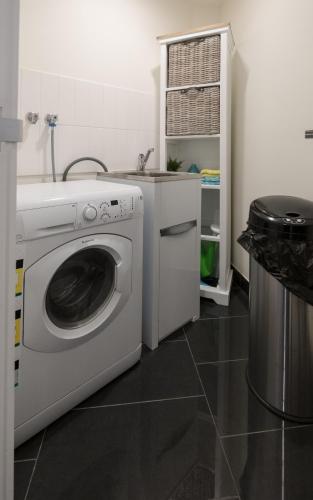 Waterfront Apartments Marinaquays Apt 221 & Apt 234 - Accommodation Batemans Bay 1