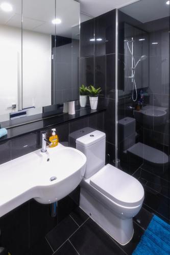 Waterfront Apartments Marinaquays Apt 221 & Apt 234 - Accommodation Batemans Bay 5