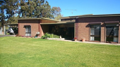 Hilltop Escape B&B - Accommodation Batemans Bay 0