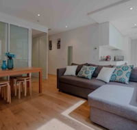 Absolute Collins - Accommodation Batemans Bay
