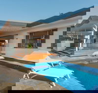 Kaylani Beach Houses - Accommodation Batemans Bay