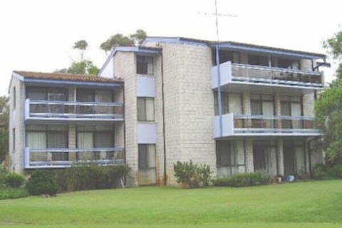 Villa Ellisa, Unit 5/10 Columbia Close - Accommodation Batemans Bay 0