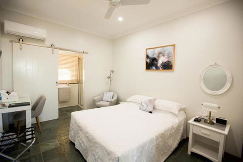 The Block Vista B & B - Accommodation Batemans Bay 3