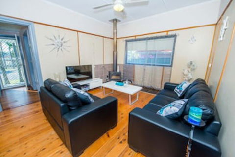 Beach House On James Patterson - Accommodation Batemans Bay 0