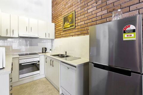 Macadamia Court, 2/8 Government Road - Accommodation Batemans Bay 3