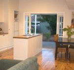The Yellow Daisy - Accommodation Batemans Bay
