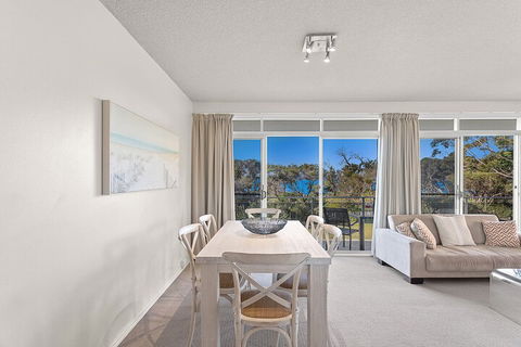 The Helm, Unit 1, 22 Voyager Close - Accommodation Batemans Bay 7