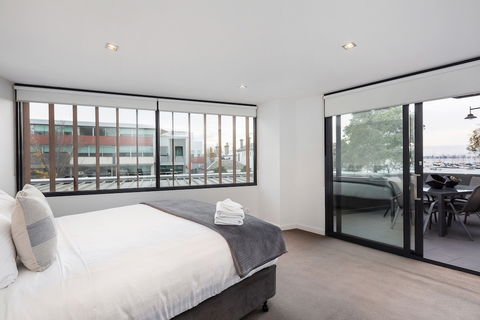 Melbourne Holiday Apartments Williamstown - Accommodation Batemans Bay 0