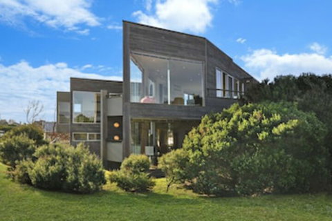 Whispers - Accommodation Batemans Bay 0