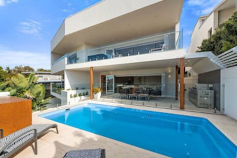 Ultimate Beach House - Accommodation Batemans Bay 0