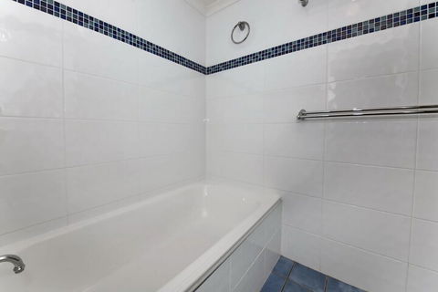 Bay Parklands Unit 22 / 2 Gowrie Avenue - Accommodation Batemans Bay 2