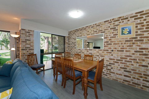 Bay Parklands Unit 22 / 2 Gowrie Avenue - Accommodation Batemans Bay 5