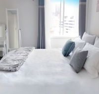King Deluxe Apartments - Accommodation Batemans Bay