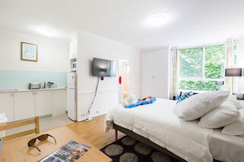 GENIE, 1BDR East Melbourne Studio - Accommodation Batemans Bay 0