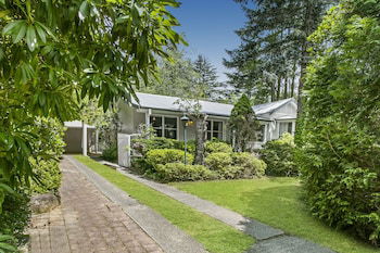 Garden Cottage - Accommodation Batemans Bay 0