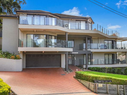 Ash Sienna 2 / 49 Ash Street Terrigal - Accommodation Batemans Bay 1