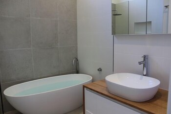Panorama Views - Bright - Accommodation Batemans Bay 1