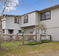 Le Chateau - Centrally located - Accommodation Batemans Bay