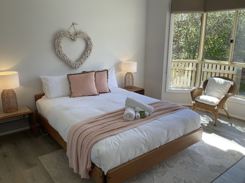 Valley View Townhouse - On The RAIL TRAIL - Accommodation Batemans Bay 4