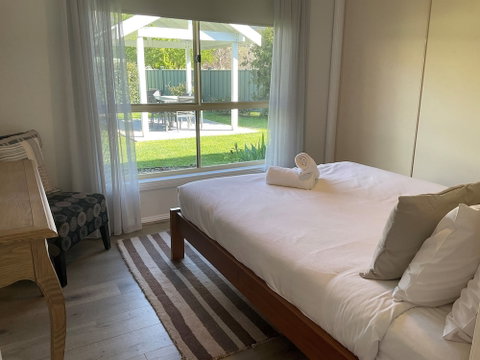 Valley View Townhouse - On The RAIL TRAIL - Accommodation Batemans Bay 1