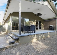 Bright Delight - Modern Luxury - Accommodation Batemans Bay