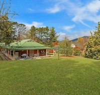 Alpine Mist - Spacious 5 bedroom home - Accommodation Batemans Bay