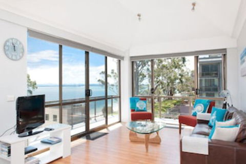 The Poplars Unit 30 / 34 Magnus Street - Accommodation Batemans Bay 0
