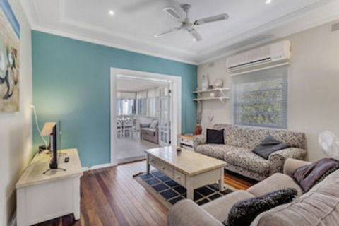 Tomaree Road, 14, Oscars Pet Friendly Beach House - Accommodation Batemans Bay 0