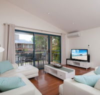 Starfish Lodge 1 / 1A Messines Street - Accommodation Batemans Bay
