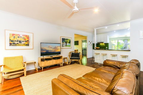 Fingal Beach House 14 Lagoon Road - Accommodation Batemans Bay 2