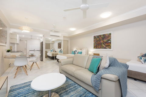 Darwin Executive Studio - Accommodation Batemans Bay 5