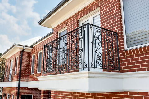4 Bedroom Inner City Townhouse â€“ Sleeps 9 - Accommodation Batemans Bay 5