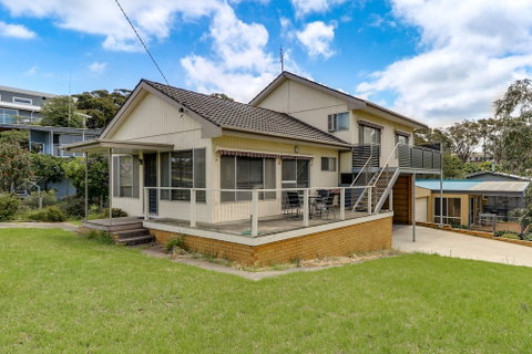 Stradbroke - Accommodation Batemans Bay 6