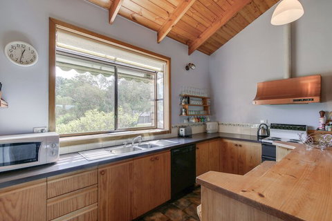 Halcyon - Accommodation Batemans Bay 5