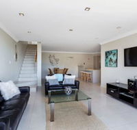 Aura 13 Shoal Bay - Accommodation Batemans Bay