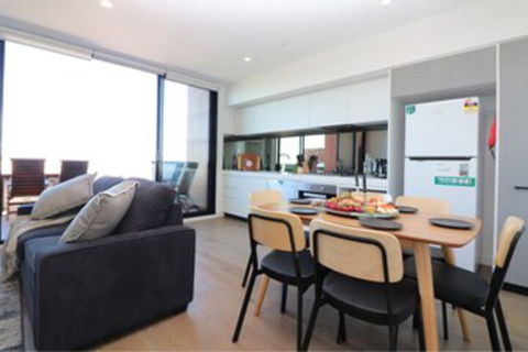 Queen Of Northcote Views Rejuvenate Stays - Accommodation Batemans Bay 0