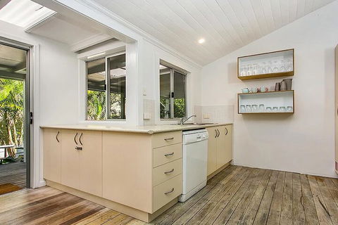 Your Luxury Escape - White Oak - Accommodation Batemans Bay 0