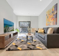 New Luxury Manhattan style in heart of CBD - Accommodation Batemans Bay