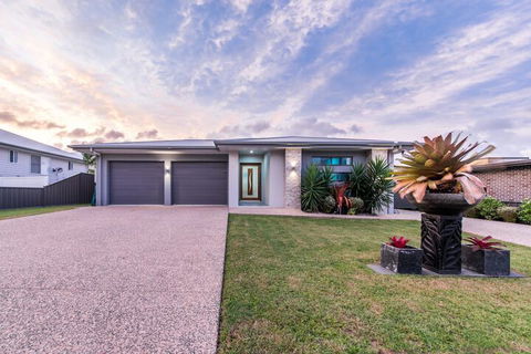 Whitsunday Sands - Cannon Valley - Accommodation Batemans Bay 3