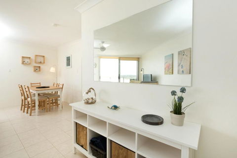 Beachpoint Unit 501 28 North Street - Accommodation Batemans Bay 2