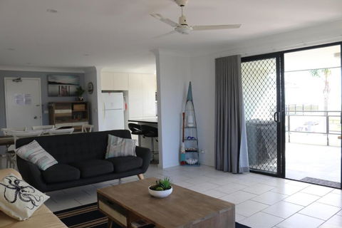 Hi Surf Unit 3 92 Head St. Forster - Accommodation Batemans Bay 5
