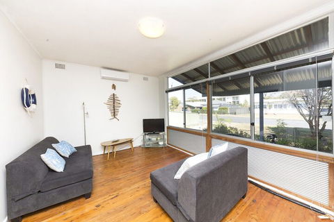 Douglas Cottage - Accommodation Batemans Bay 7