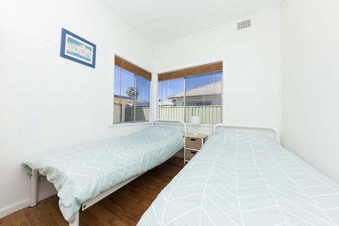 Douglas Cottage - Accommodation Batemans Bay 4