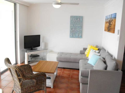 Beachpoint Unit 202 28 North Street - Accommodation Batemans Bay 2