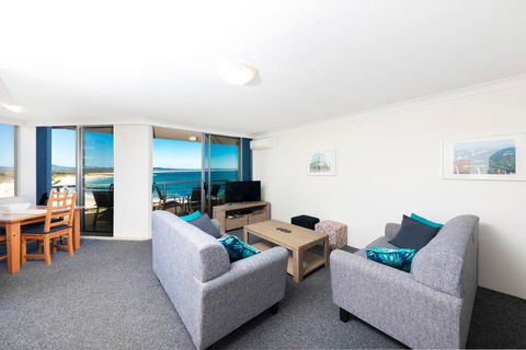 Beachpoint Unit 303 28 North Street - Accommodation Batemans Bay 6