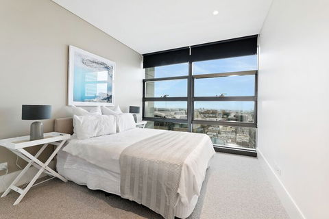 Ultra Modern Brand New CBD View - Accommodation Batemans Bay 7